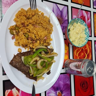 Steak Dinner Thin Onion and Pepper