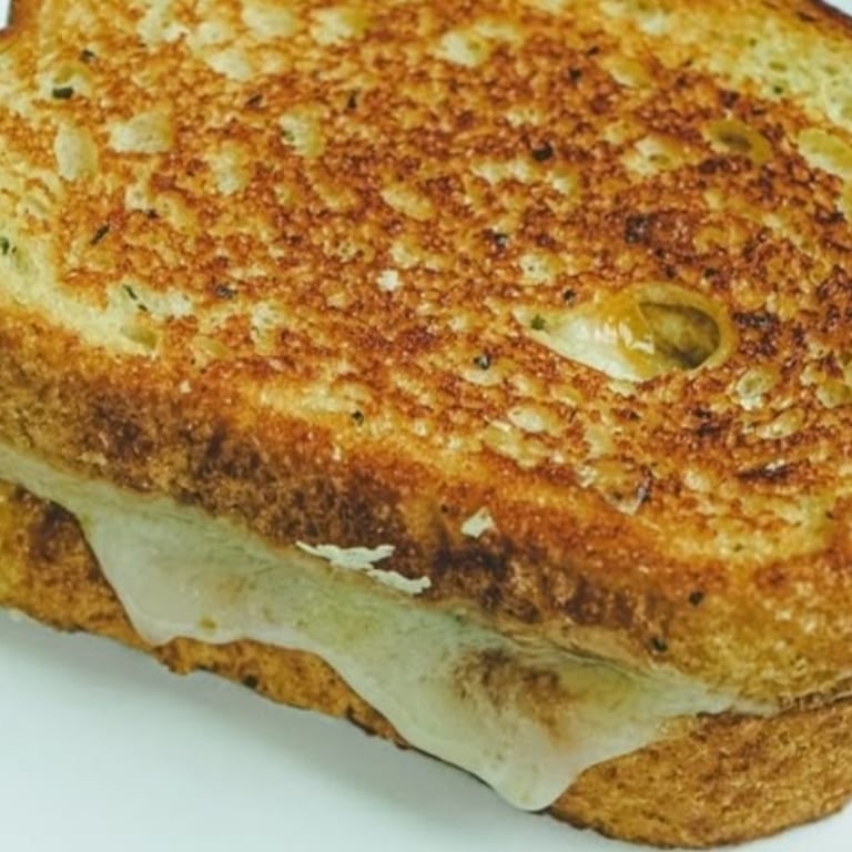 Melty Grilled Cheese Delights